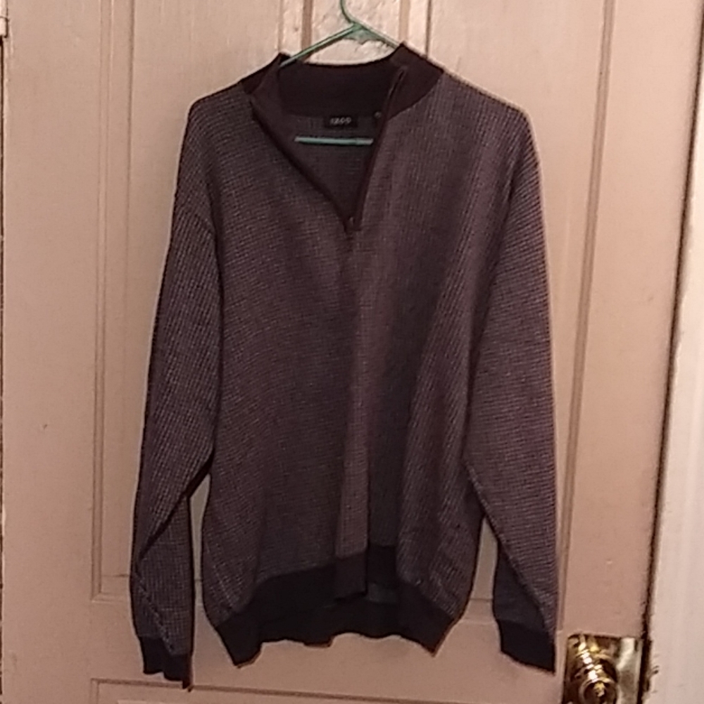 Izod sweater